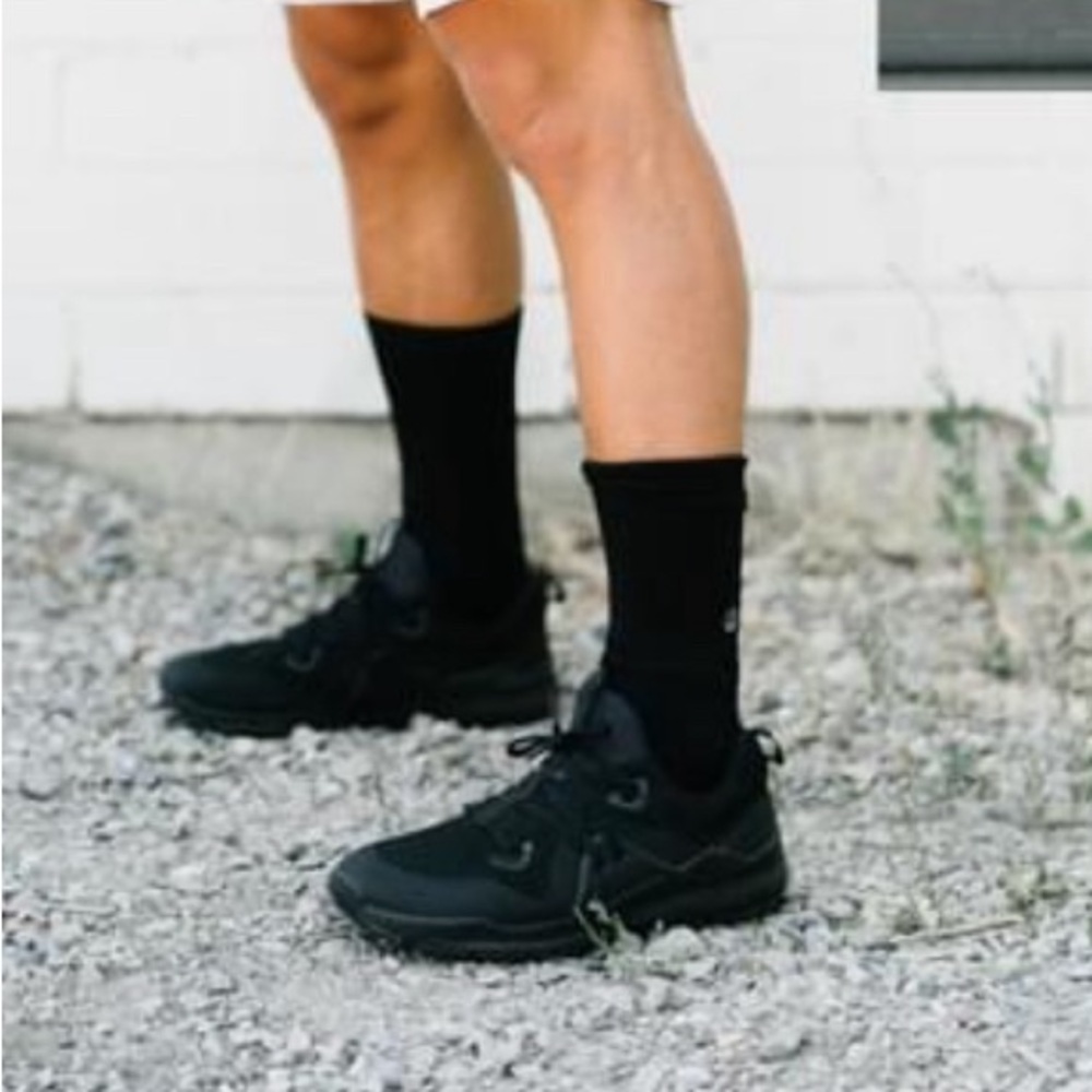 ZYIA Active Performance Socks Size Small/Medium Black